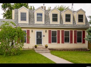 1656 E Ridgemark Dr, Sandy, UT 84092