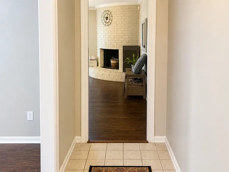 1407 Skrivanek Ct — Photo 2