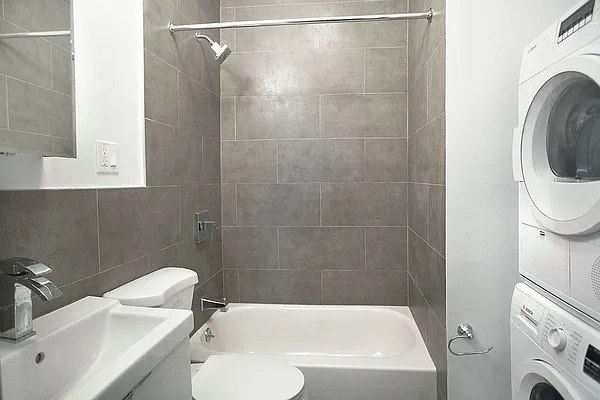 Rented by Bohemia Realty Group | media 14