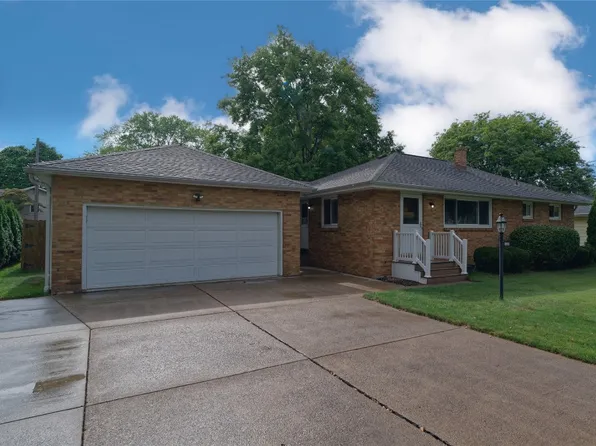 3302 Colonial Ave, Erie, PA 16506