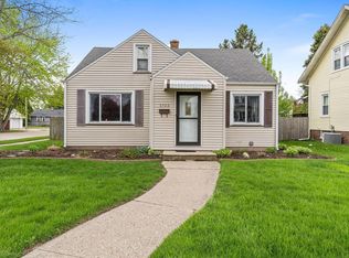 2103 27th St, Kenosha, WI 53140