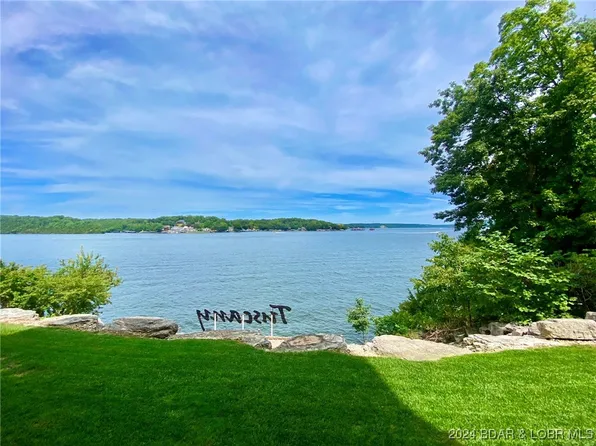 918 Tuscany Dr #1T, Camdenton, MO 65020