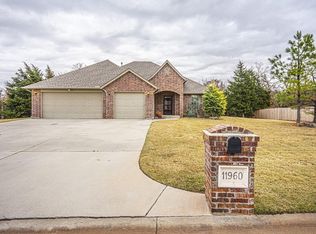 11960 Hidden Run Rd, Guthrie, OK 73044