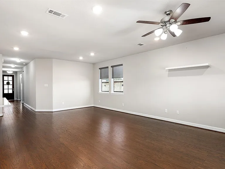 2116 Sweet Bay Dr — Photo 6