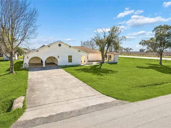 102 Pleasant Valley Dr, Des Allemands, LA 70030