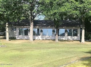 6993 Wood Rd, Norton Shores, MI 49444