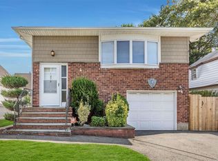 1275 Bruce St, Elmont, NY 11003