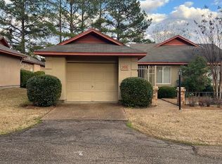 355 Cascades Cir E, Clinton, MS 39056