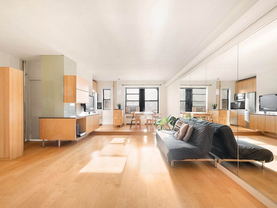 1st image of 210 W 103rd St APT 6A