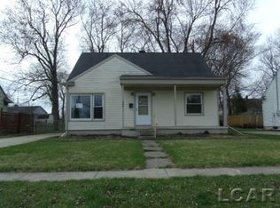 604 Center Dr, Tecumseh, MI 49286