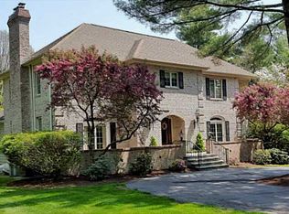 21 Ashland Rd, Scituate, RI 02857