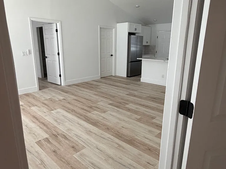 939 Dora Ave #C — Photo 14