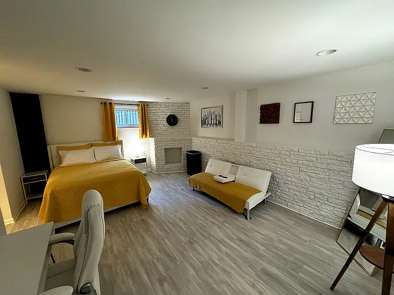 1604 Woodhill Ct — Photo 25