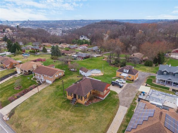 933 McCoy Rd, Mc Kees Rocks, PA 15136