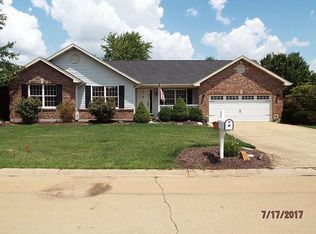 809 Cimarron Cir, Farmington, MO
