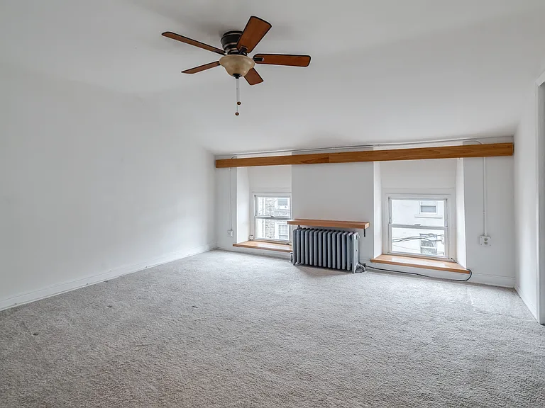 129 Krams Ave — Photo 22
