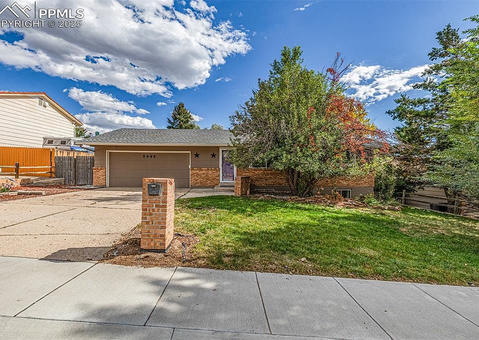 1st image of 5445 Del Paz Dr