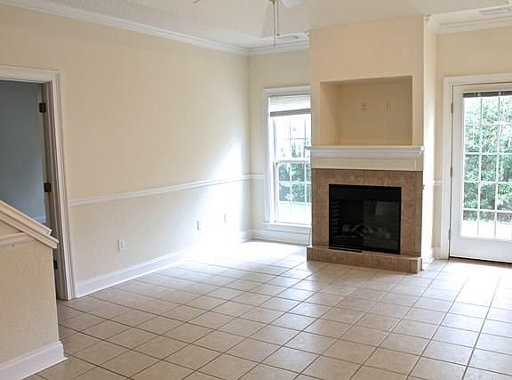 4th image of 109 Village Creek Way