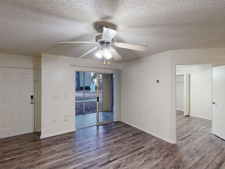 Lakewood Place — Photo 92