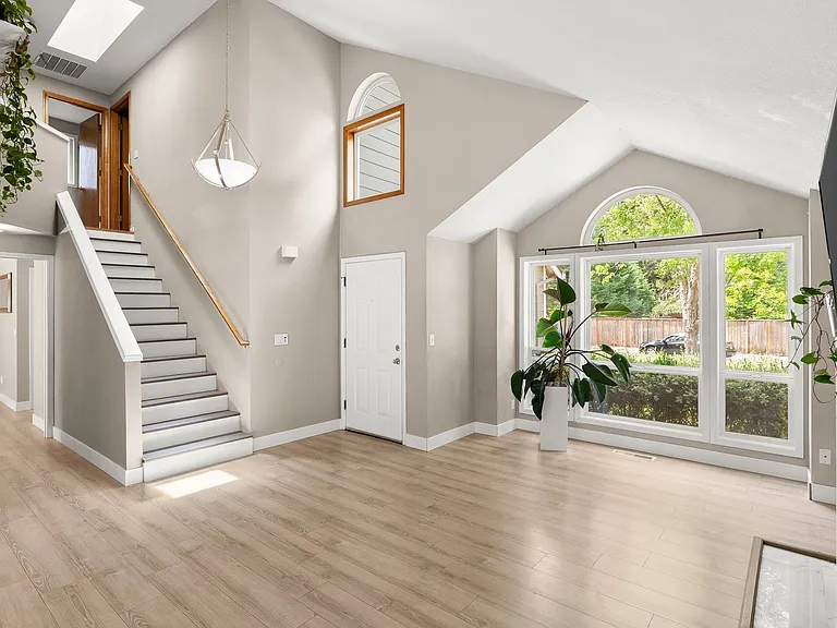 5560 SW 149th Ave — Photo 5