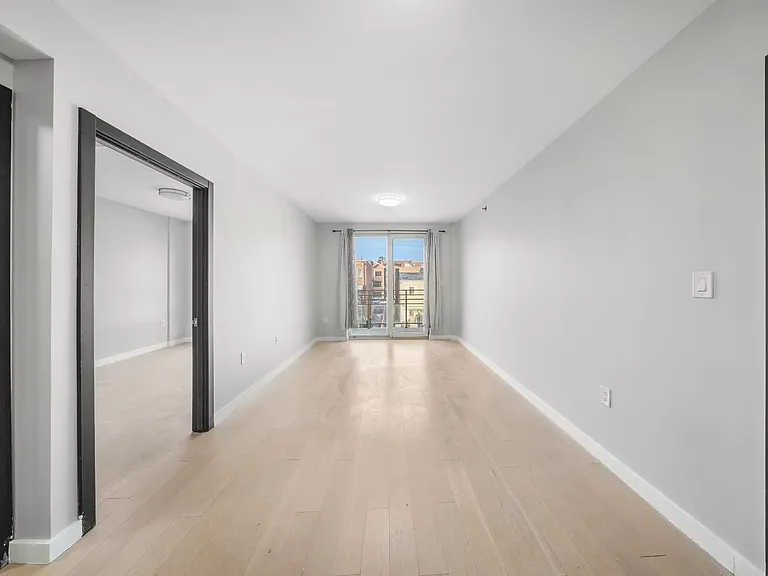 70-09 45th Ave #3D — Photo 7