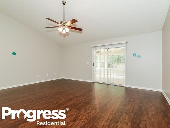 3rd image of 8540 Staplehurst Dr W