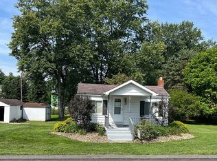 137 Long Dr, Irwin, PA 15642