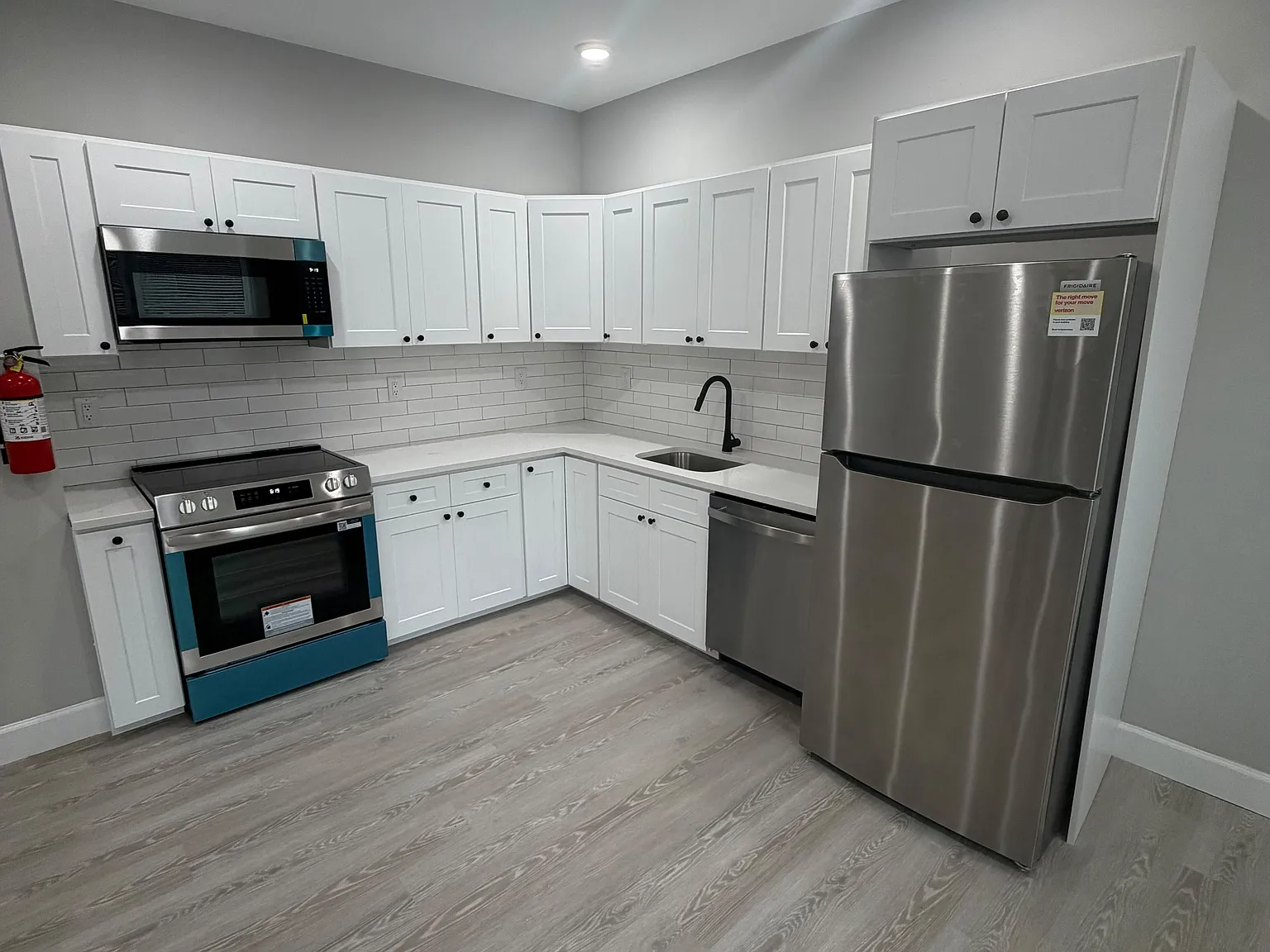 Studio, $1,554 — Photo 2