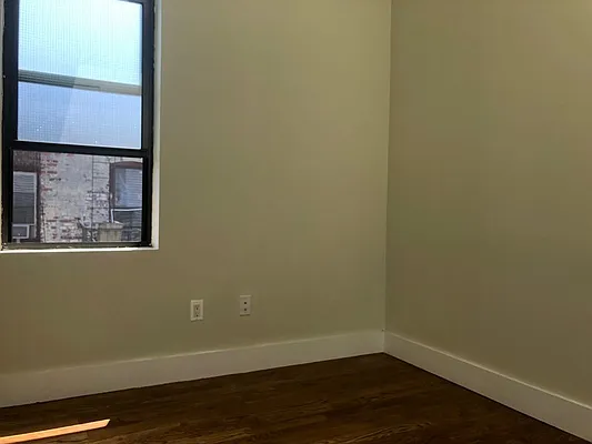 Rented by Premier Metro Realty Corp | media 39