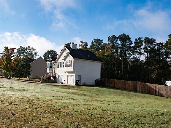 4th image of 135 Creekwood Dr