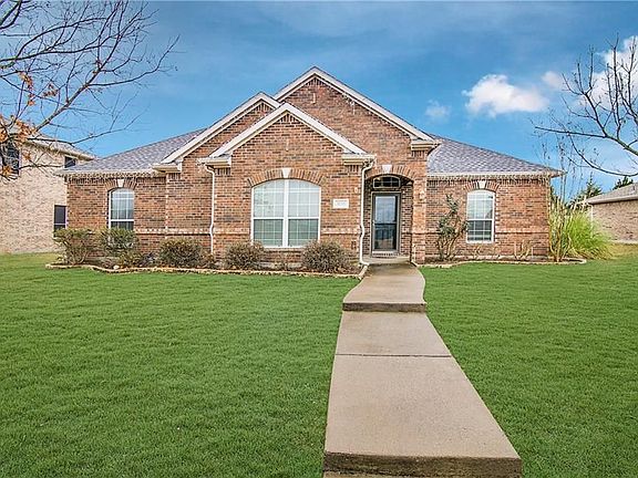 2nd image of 3823 Laurel Crossing Dr