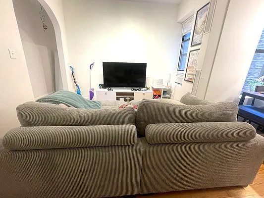 Rented by Building Equity Real Estate LLC | media 13