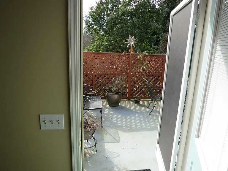 10502 Victory Ln NE — Photo 18