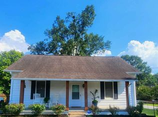 7 Haynes St, Greer, SC 29650