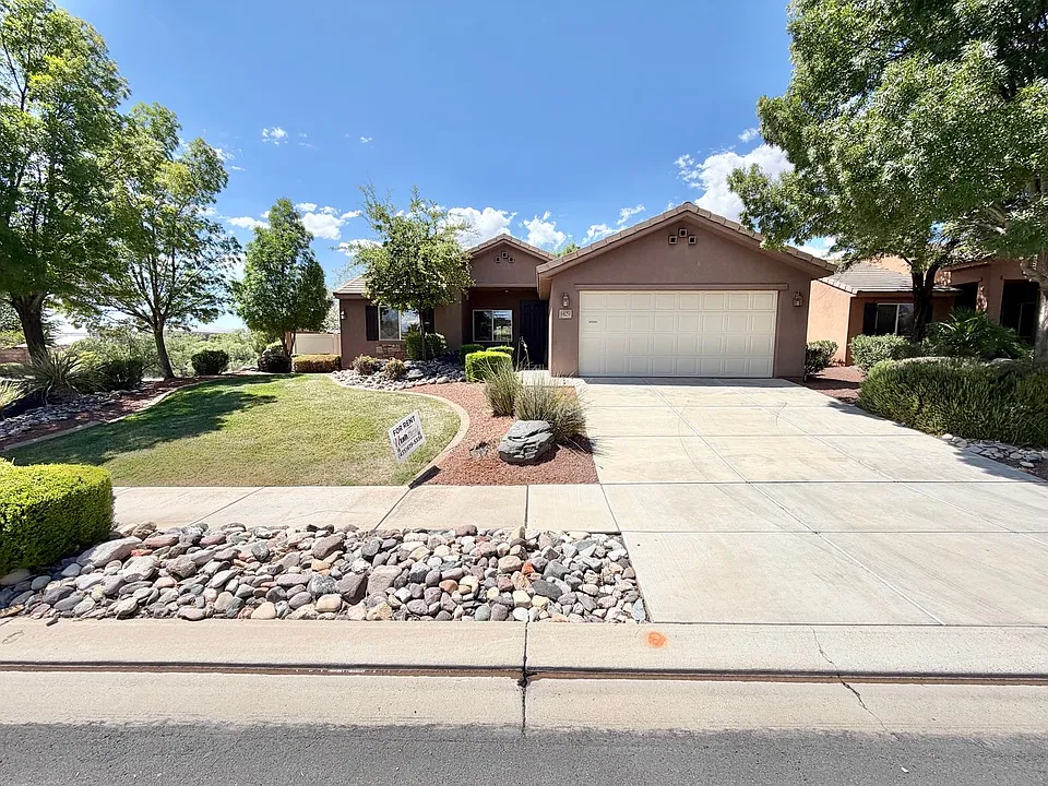 1429 N 2200 W