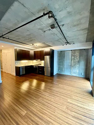 Rented by Golden Lioness Corp | media 15