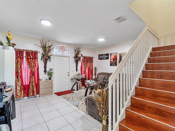 3rd image of 406 W Santa Catalina Circle #406