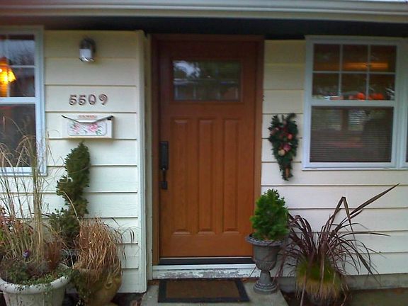 2nd image of 5509 N 47th St