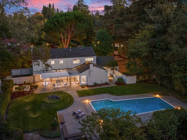 243 Selby Ln