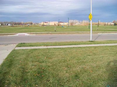 3608 W 81st St, Sioux Falls, SD, 57108