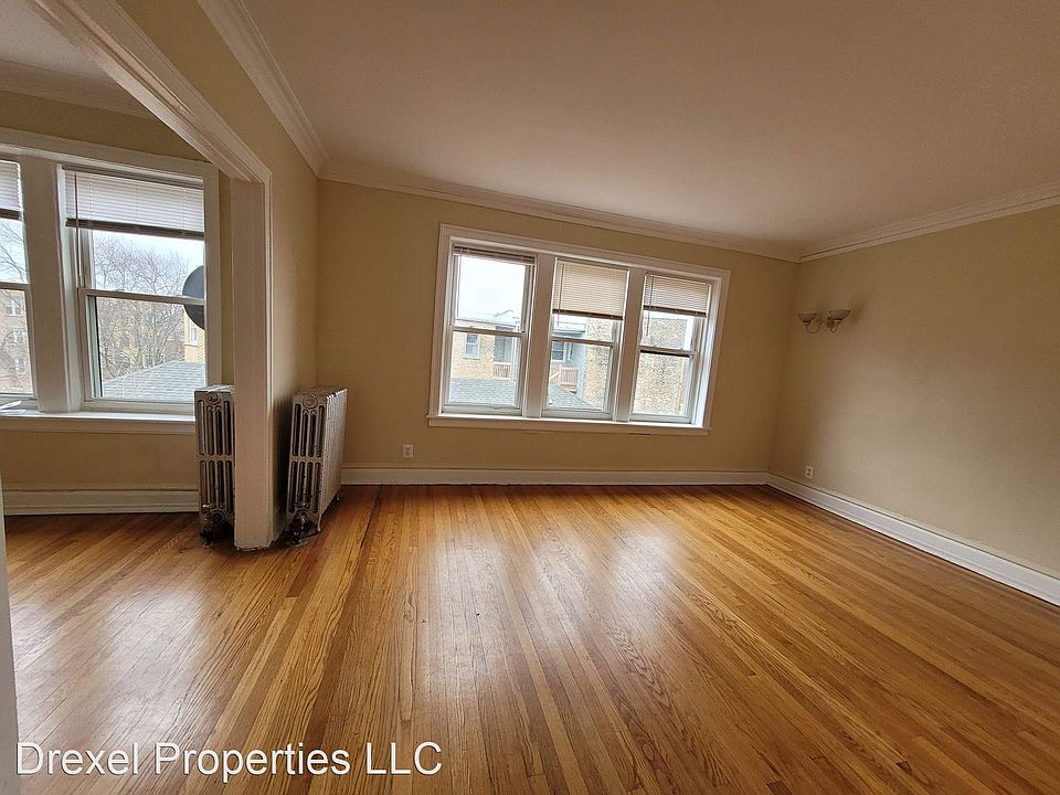 1st image of 6336 N Artesian Ave APT 3A