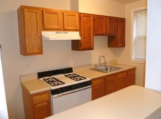 2500 S Robinson St, Philadelphia, PA