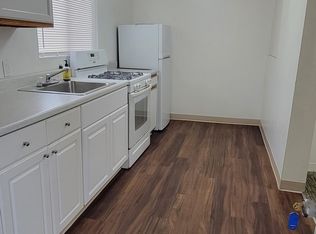 5724 NE Ainsworth St #3, Portland, OR 97218