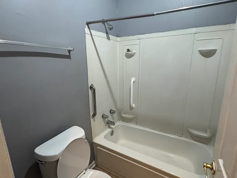 7744 Lasalle Ave #29 — Photo 5
