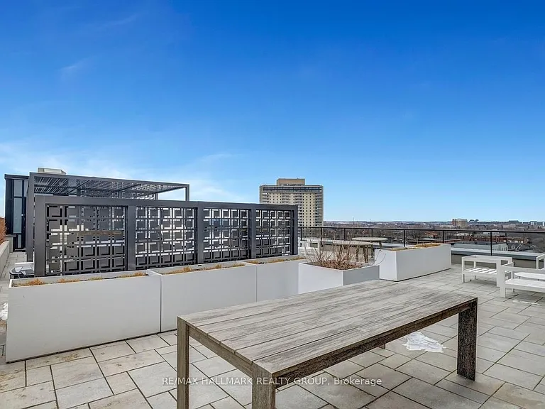 560 Rideau St #514 — Photo 15