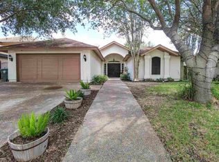 3231 Windfall Rd, Laredo, TX 78045