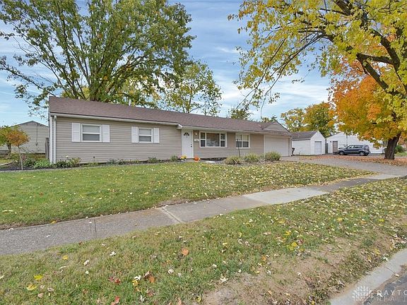 3rd image of 2401 S Aragon Ave