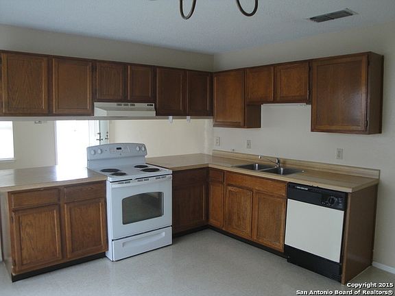 5th image of 2603 Corian Glen Dr