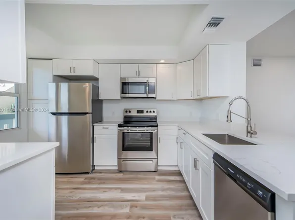 2803 Victoria Way APT C2, Coconut Creek, FL 33066