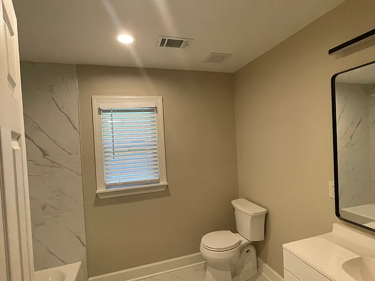 1805 S Van Buren St — Photo 12